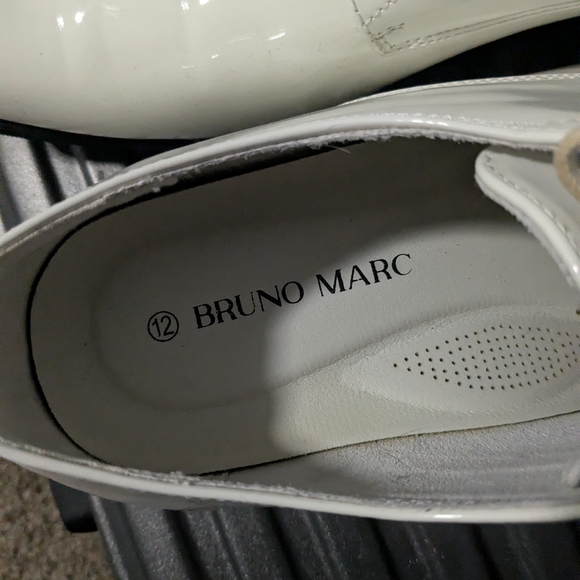 Elegant White Men's Oxford Shoes - Picture 2 of 2